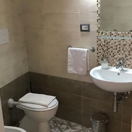 Oda ve Kahvaltı A Corte Caserta